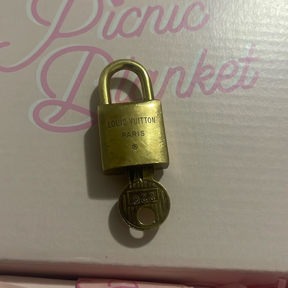 Vintage Louis Vuitton Lock & Key #226